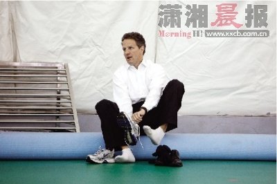 中美40多個(gè)部門(mén)近50位負(fù)責(zé)人將參加兩國(guó)對(duì)話(huà)