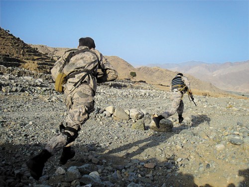 2009年6月，阿富汗政府軍在甘加爾谷地與塔利班作戰(zhàn)的情景。