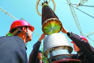 有堅(jiān)強(qiáng)電網(wǎng)，我們用電放心