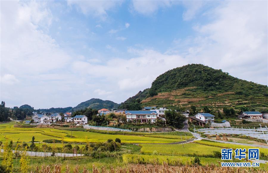 (新華全媒頭條·十九大特別報(bào)道·圖文互動)(2)為了全體人民對美好生活的追求——從黨的十九大看黨始終不渝的奮斗目標(biāo)